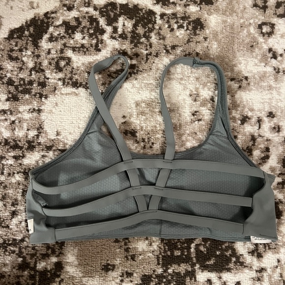 Vuori Yosemite Bra and Daily Legging - Picture 3 of 7